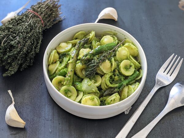 Pasta Al pesto,petits bouchons de chèvre ..