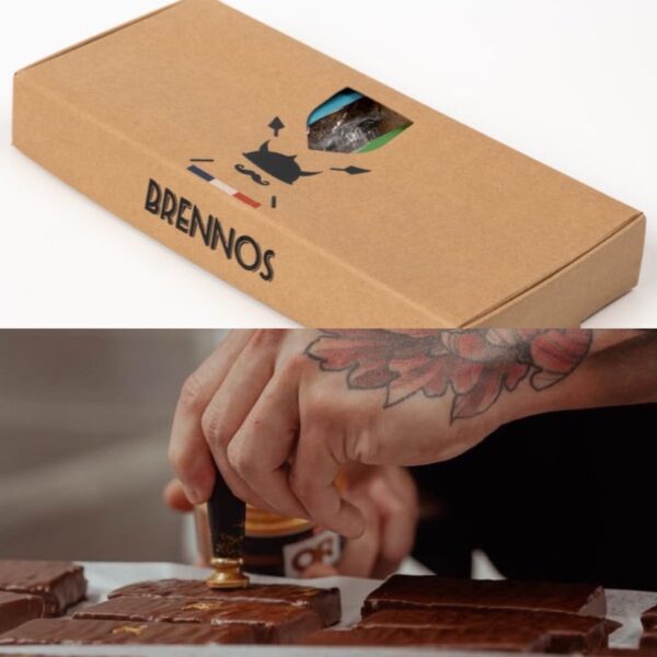 BIENTÔT DE RETOUR! (Réservation possible)
Coffret édition limitée BRENNOS,. 10 lingots de  58g enrobés de chocolat noir .(FOLIE)