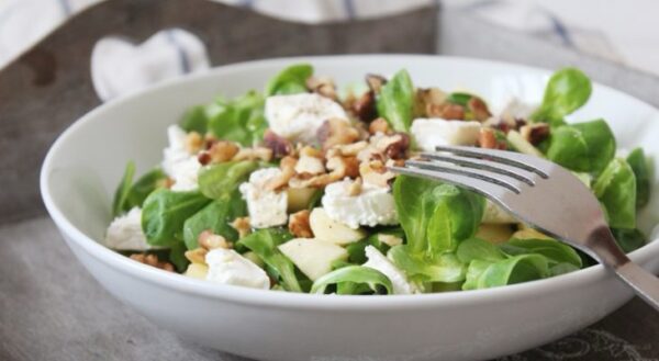 Avocat,chèvre/miel,lardons et oeuf poché..