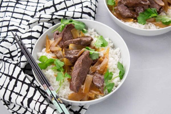 Bœuf aux oignons à la Chinoise